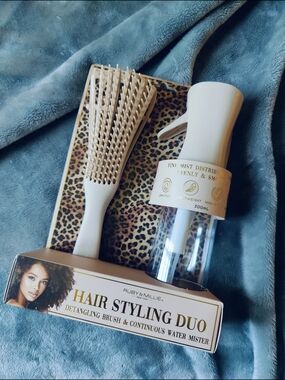 Ruby & Millie Hair Styling Duo - Detangling Brush & Continuous Water Mister